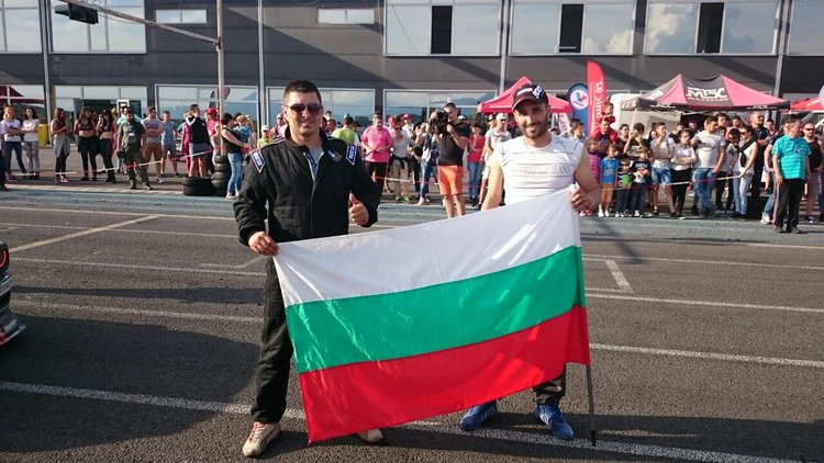 Димитровградчани със силен старт в румънския дрифт шампионат