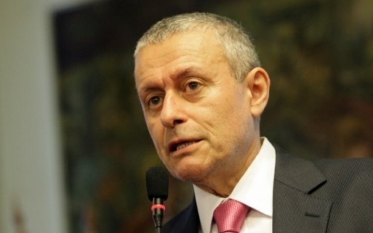 С Русия трябва да се говори много вежливо и да се говори много добре въоръжен