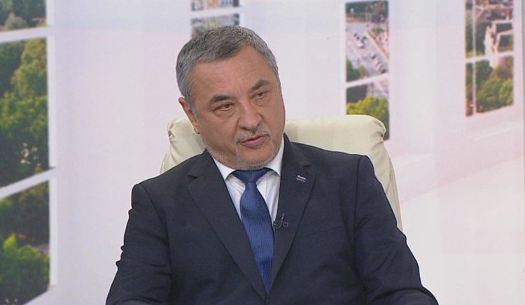ПФ предлага проповедите да са само на български език