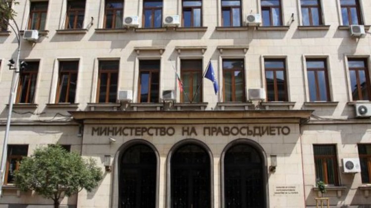 Кредитори ще могат да искат запор на сметки на длъжници в чужбина