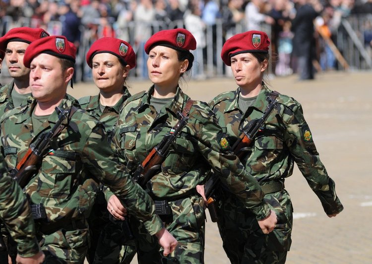 Липса на годни за армията военнослужещи