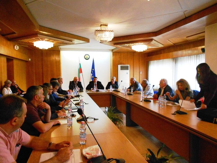 Парламентарно представените партии се разбраха за състава на РИК - Смолян