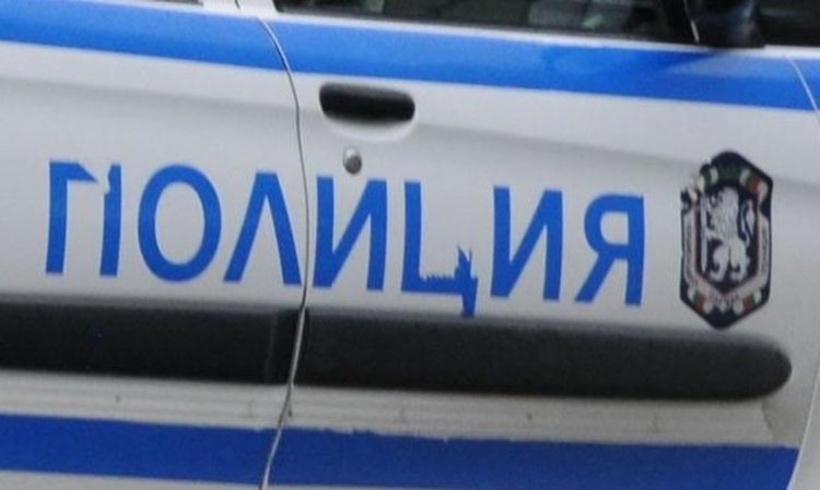 Агресивна жена нападна инкасаторка с плесници и юмруци