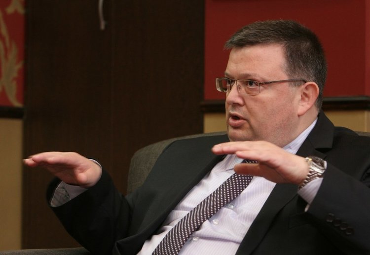 Цацаров: За пръв път се проведе "истински референдум"