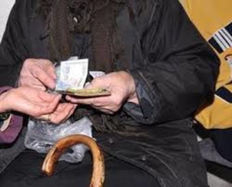 Пощата плаща на пенсионерите в Хасково навреме