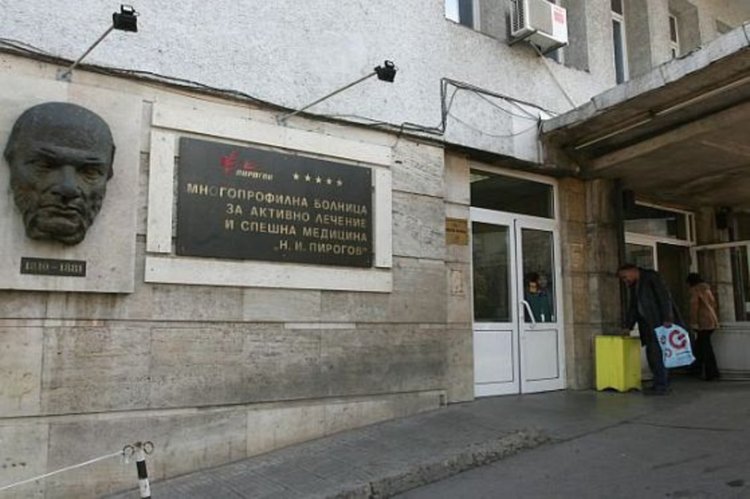 Детето със сепсис остава в тежко състояние