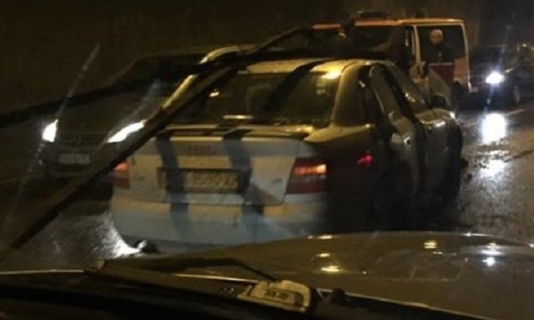 Паднаха лампите в тунел на "Хемус", убиха жена