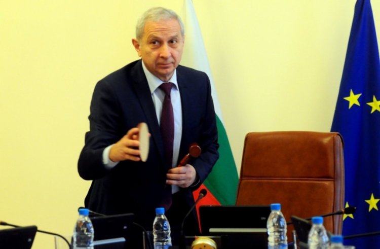 Областните управители сменени, за да не попречат на изборите