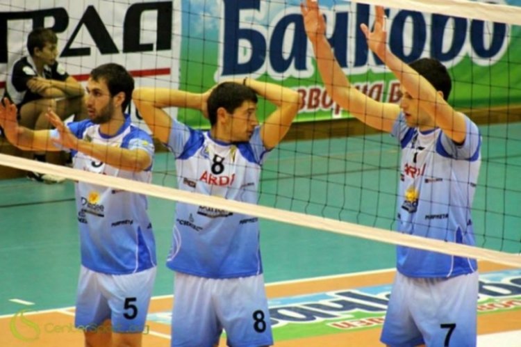 „Монтана“ надигра „Арда“ с 3:0 гейма.