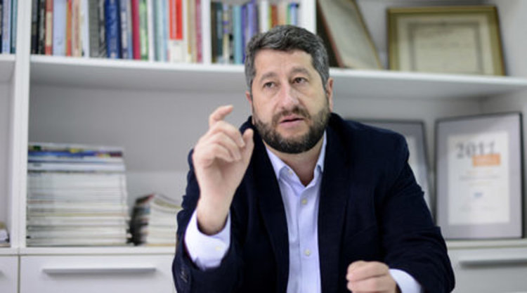 Хр.Иванов: "Да, България" е под атаки от Пеевски и Бареков