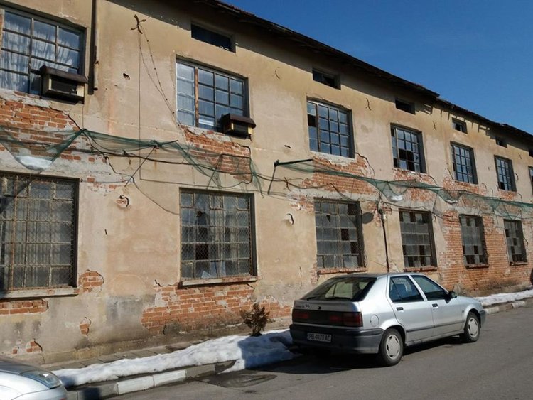 "Кротнев" отново е заплаха за минаващите по "Любен Каравелов"