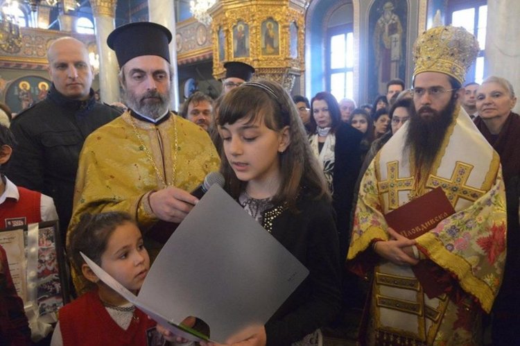 Виктория Николаева поздрави митрополит Николай от името на 4000 деца