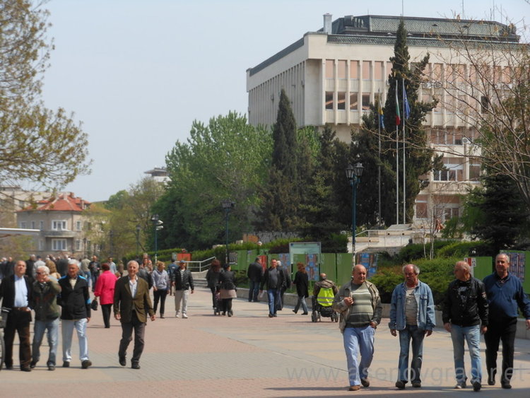 Жени са основните клиенти на Бюрото по труда в Асеновград, безработицата през януари е почти 10 на сто
