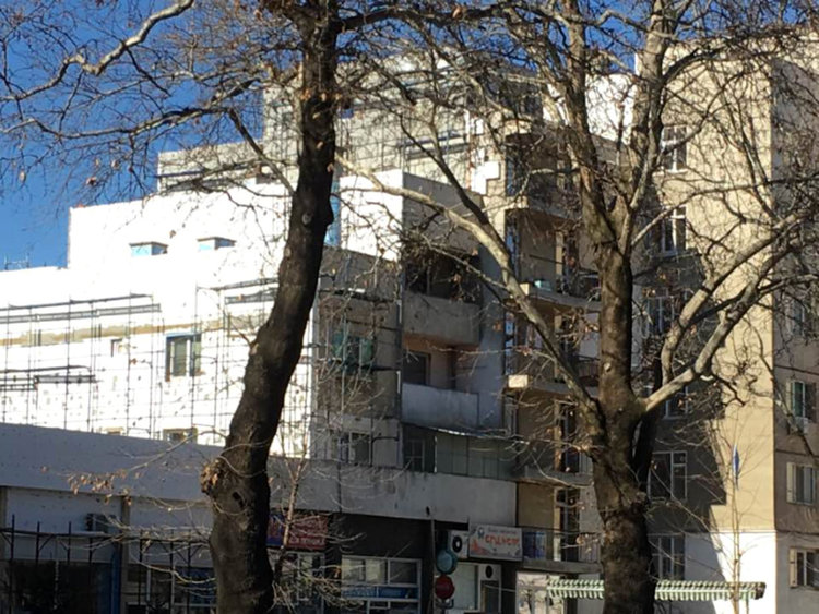 Преустановява се сключването на нови договори по програмата за саниране