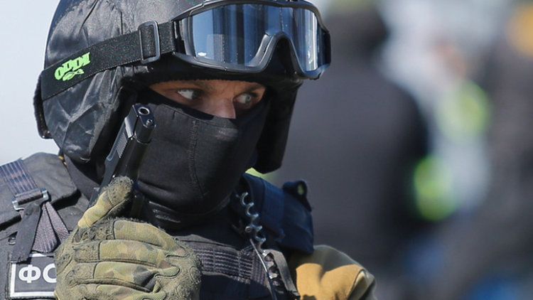 В Русия купуват 49 000 флага за военните гробове