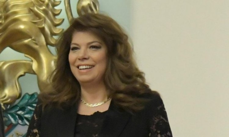Йотова: ЕС трябва да ревизира споразумението с Турция