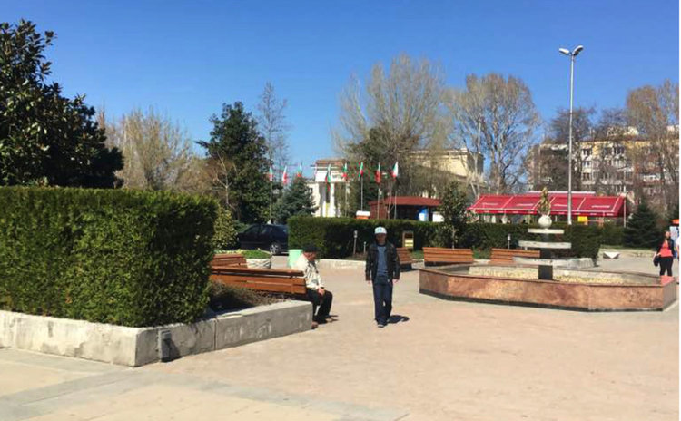 Слънчево утро, облачен следобед, дъжд през нощта