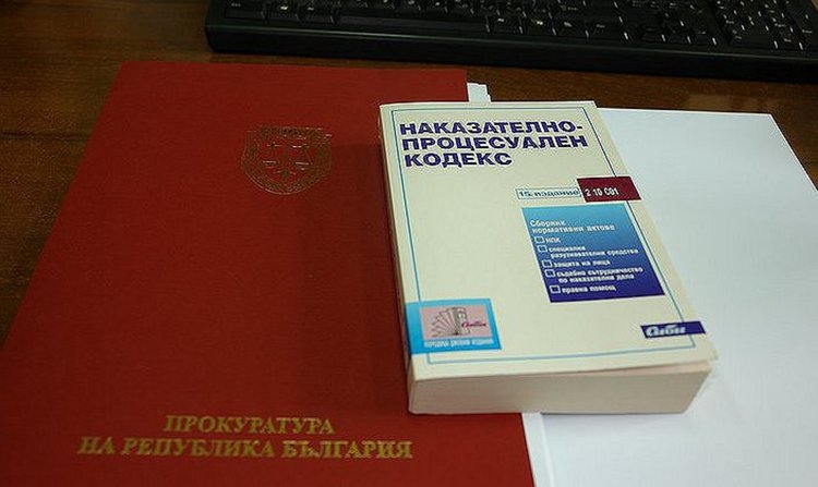 Образуваха досъдебно производство за палеж на строящо се казино в Смолян