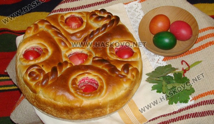Показват Великденските яйца на България в димитровградския музей