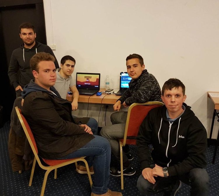 Вазовци представиха свои проекти в ученическата сесия на БАН
