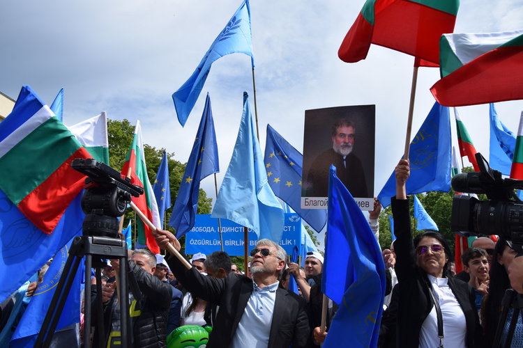 Джебел отбеляза годишнина от Майските събития с два митинга