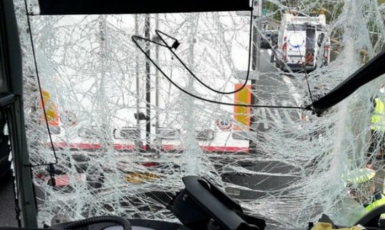 Наш ТИР се удари челно в друг в Италия, има загинал (видео)