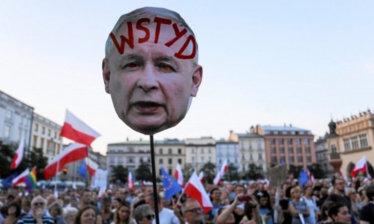 Хиляди поляци отново излязоха по улиците на протест  