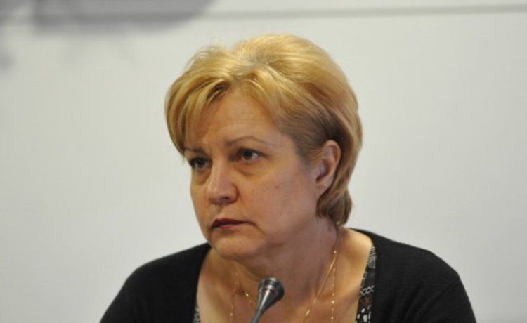 Менда Стоянова: Бюджетът не дава заплати, а хората
