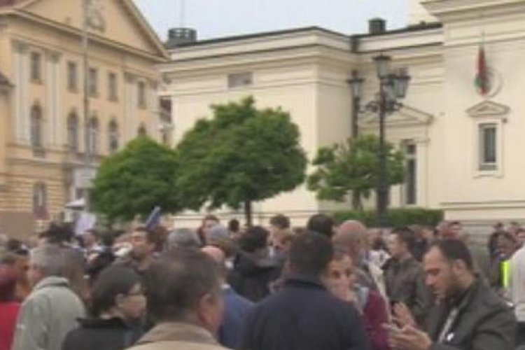 4 десни партии: Масови протести срещу съдебните закони