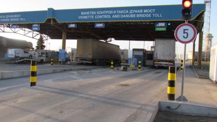 Опашки от тирове по българо-румънската граница