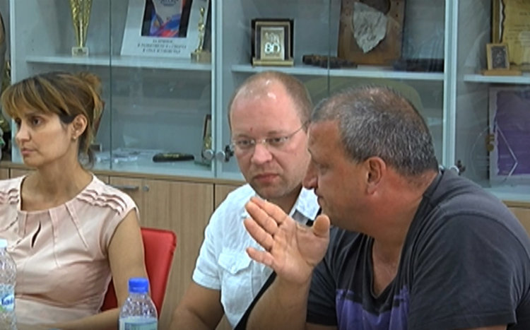 Местната власт поиска отблокиране на 19-те щата в асеновградската полиция