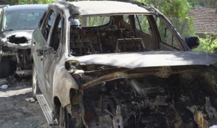 Огнена вендета в Ломско, опожаряват къщи и автомобили