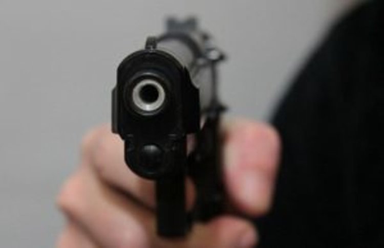 Каубой с два патлака в Кърджали,прибират му ги били незаконни