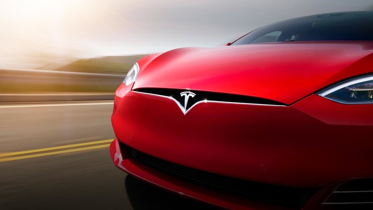 Tesla постави нов рекорд за най-дълъг пробег с един заряд