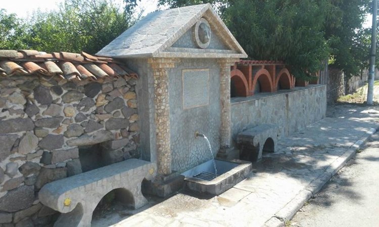 Водата в чешмите на Агента и до оранжериите става за пиене