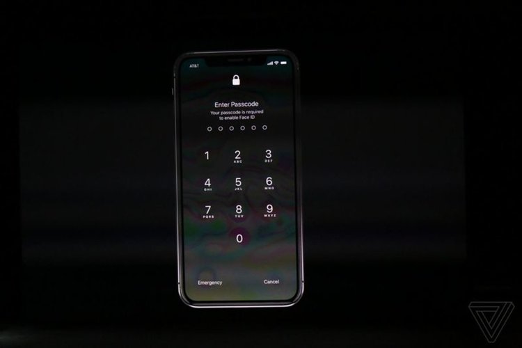 Гаф или не - всички говорят за Face ID в новия iPhone X (видео)