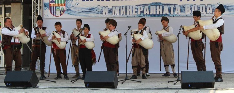 "Чуйте Девин" – първият по рода си фестивал на гайдари и кавалджии обяви старт на записванията за участие