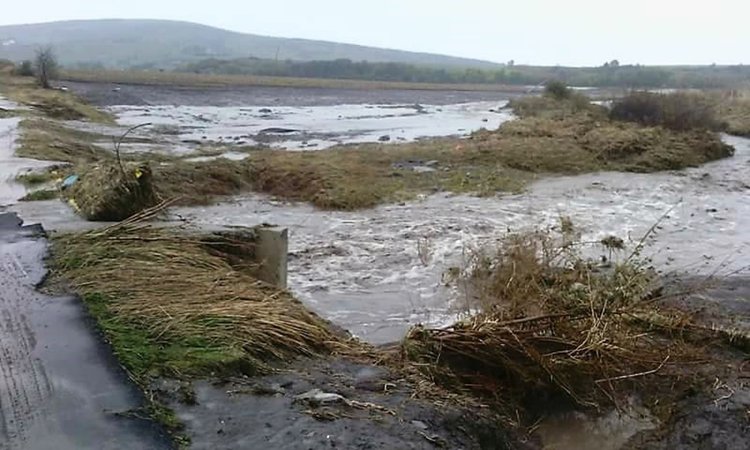 Потоп в Бургас: Трима загинали, язовири преливат