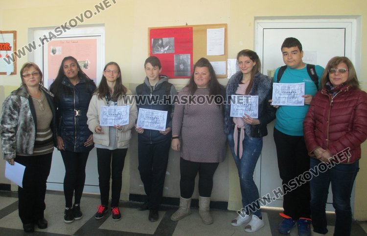 Почетоха народните будители в Професионалната гимназия