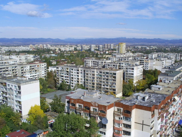 Евростат: 85% от българите живеят в собствено жилище