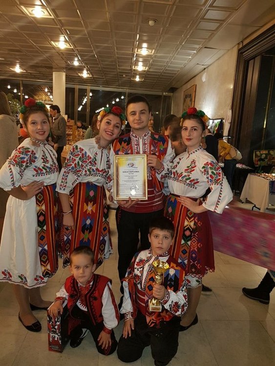 Вокална група "Южняче" с награди от международен конкурс в Русия