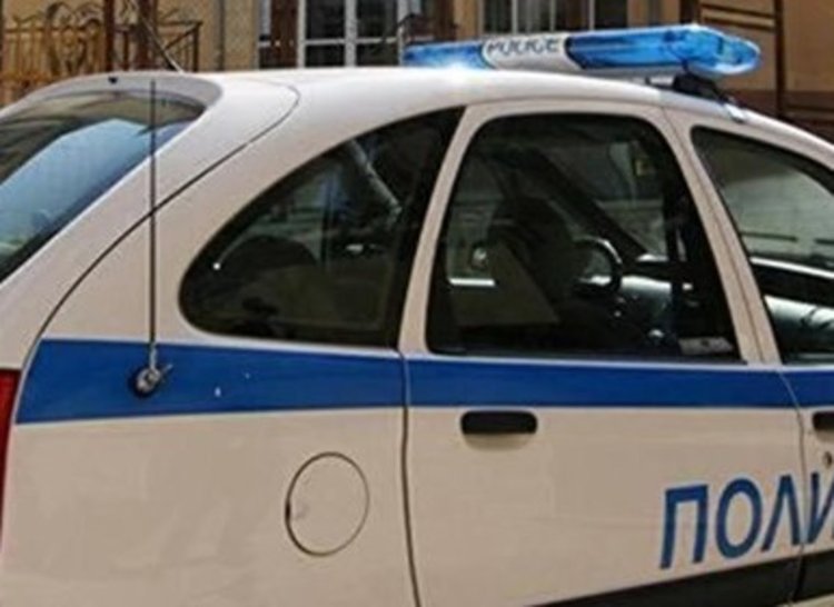 Две катастрофи и пожари в комин през денонощието