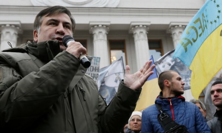 Михаил Саакашвили заплаши да скочи от сграда в Киев