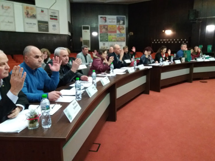 Местният парламент прие промените в Бюджет 2017