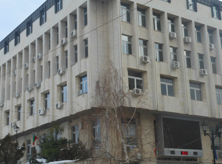 Хумористично за „Човек за човека е вълк“ в „Голямата къща на мъдрите хора - Асеновград`2018”