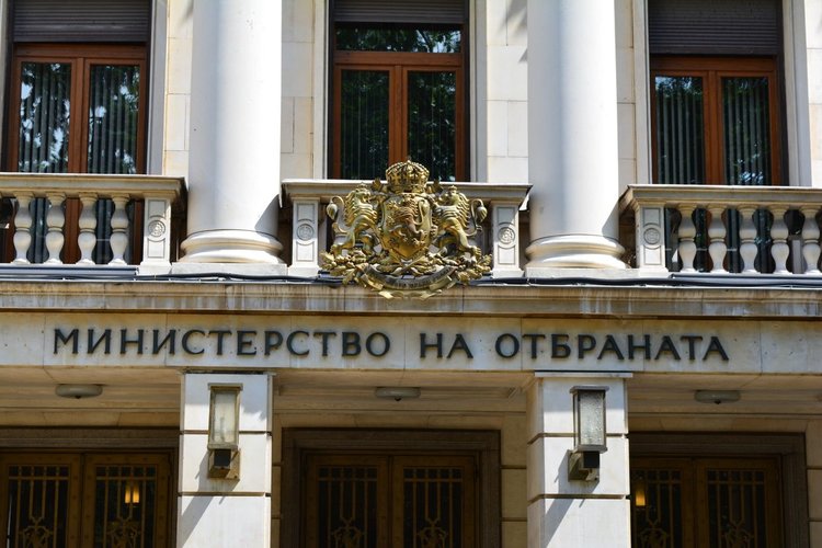  Правителството осигури  допълнителни трансфери за МО