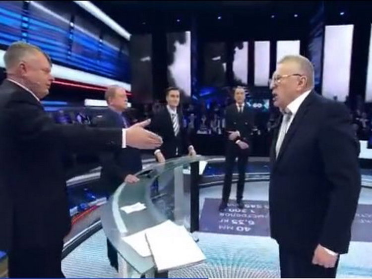 Жериновски в ефир: Ще заплашваме! Ще ви разстрелваме...