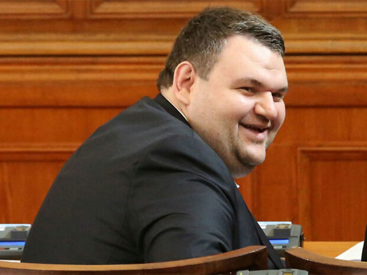 Пеевски внася закон за свободни и прозрачни  медии