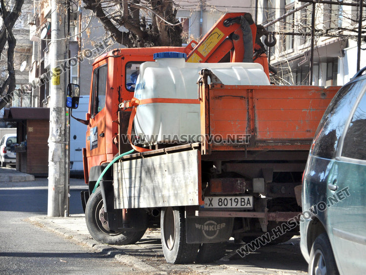 Динево минава на водоноски и бутилирана вода заради урана в чешмите