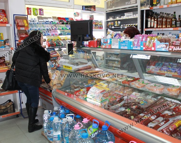 Продавачка брани от крадец оборота на димитровградски магазин